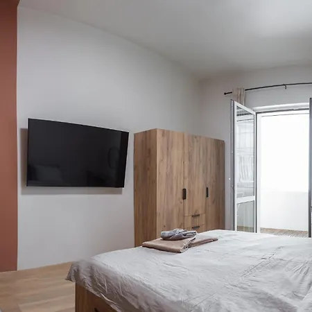 Апартамент Center Gem - 5 Guests