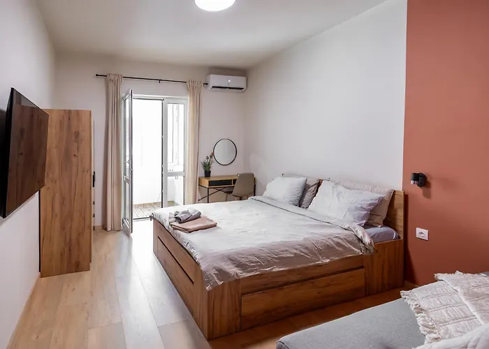 Center Gem - 5 Guests Apartman